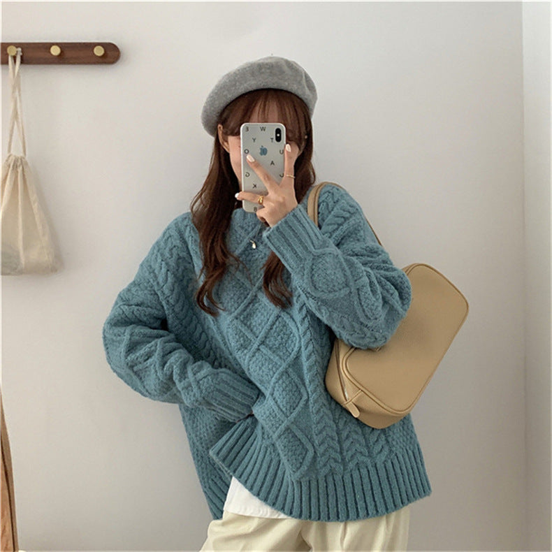 Crewneck Cable Knit Sweater