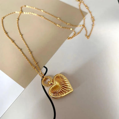 Barbie Gold Heart Necklace-Luxandluxy