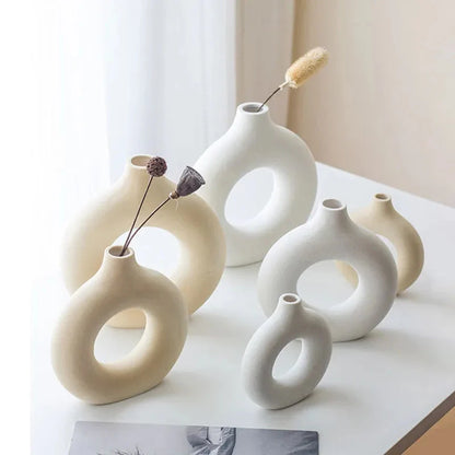 Donut Shaped Vase-Luxandluxy