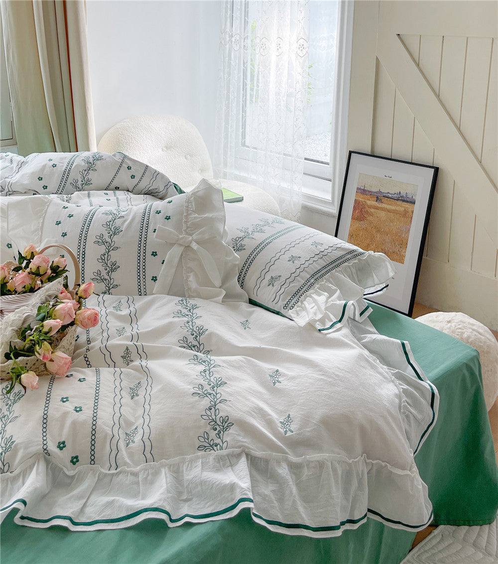 Embroided French Lace Ruffle Bedding Set-Luxandluxy