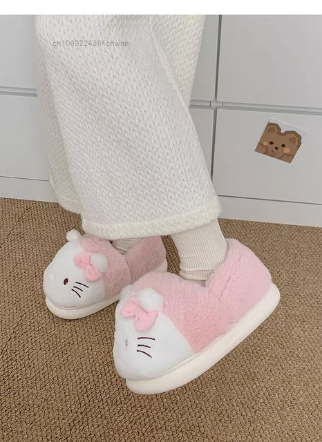 Hello Kitty Slippers-Luxandluxy