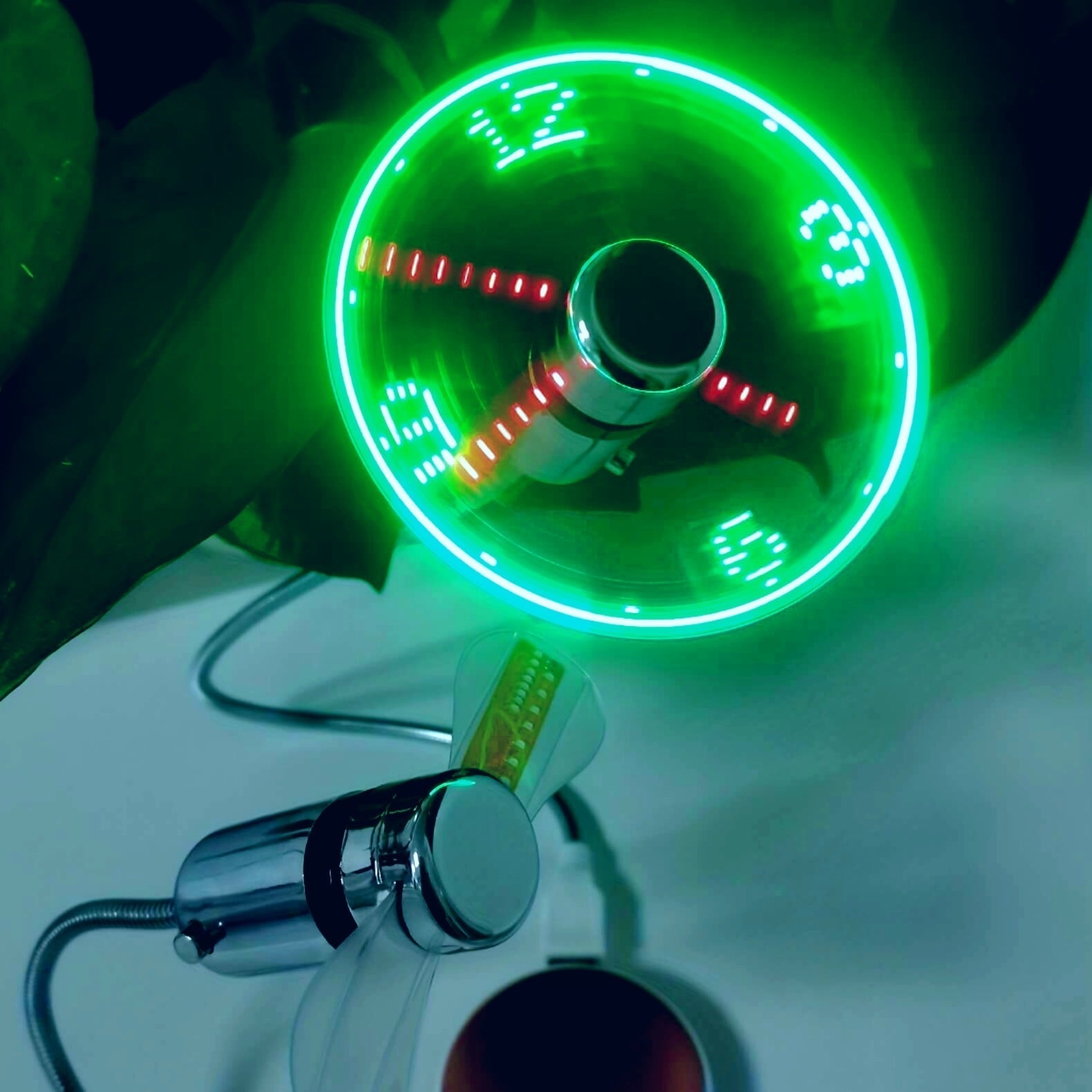 LED Clock Fan-Luxandluxy