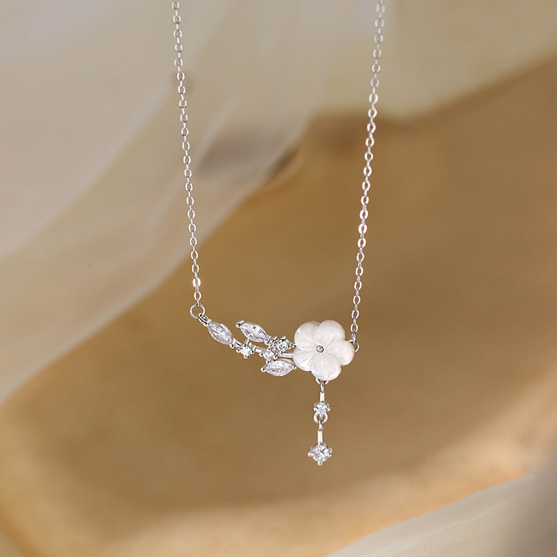 Pearl Cherry Blossom Necklace-Luxandluxy